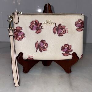Coach Wristlet Bag Purse Floral Cross Grain Leather Pink Clutch Pouch Wallet